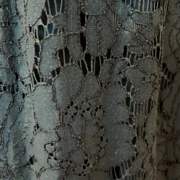 ASOS green lace maternity dress - Picture 7 of 16